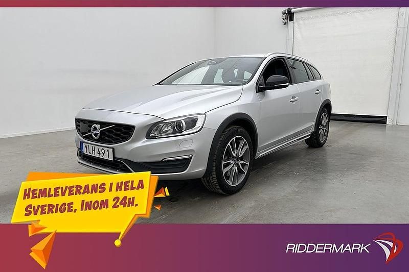 Silver Begagnad 2017 Volvo V60 CC Summum Kombi | 214 800 kr (Bra pris) - Bild 1/3