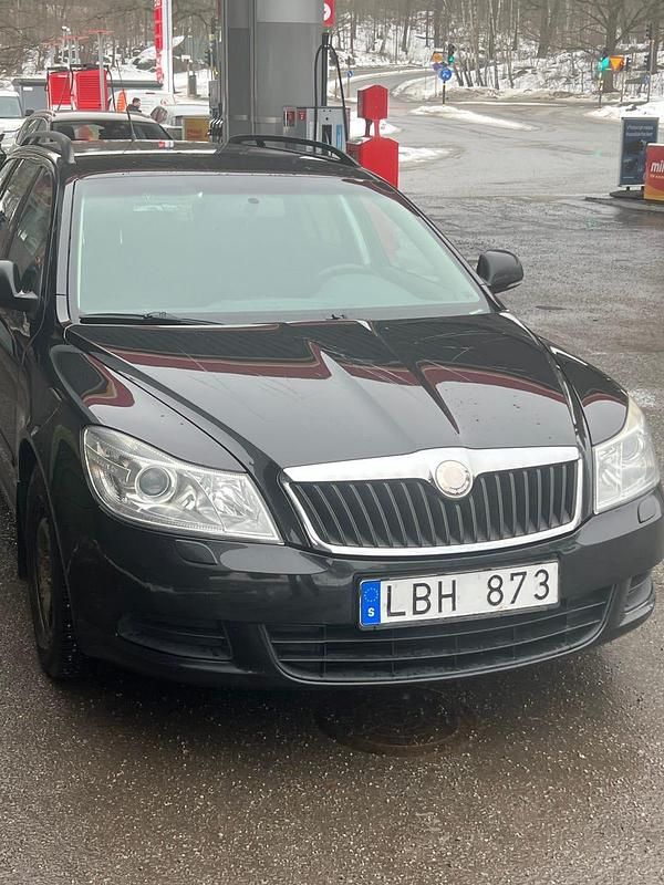 Begagnad Skoda Octavia 122 HK (89 kW) 2011 Kombi