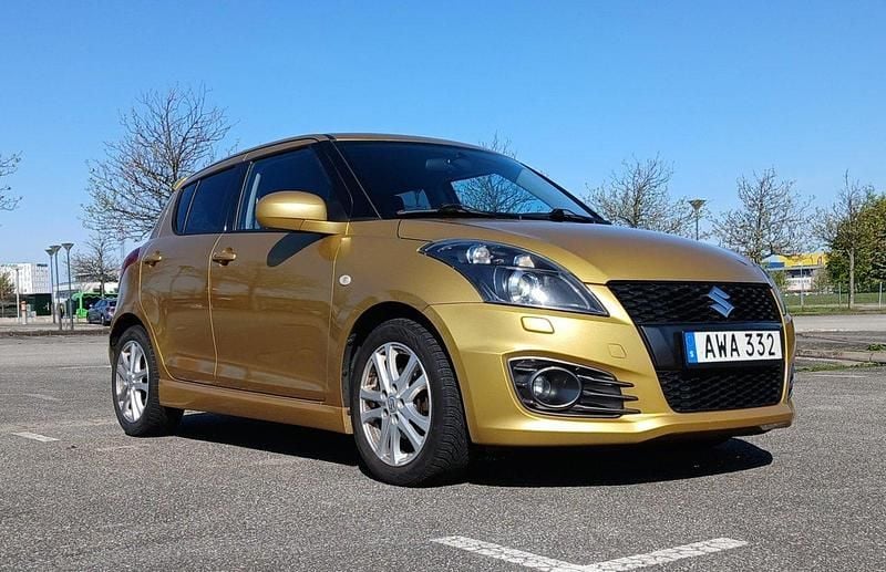 Gul Begagnad 2014 Suzuki Swift Sport Halvkombi | 95 000 kr (Marknadspris) - Bild 1/4