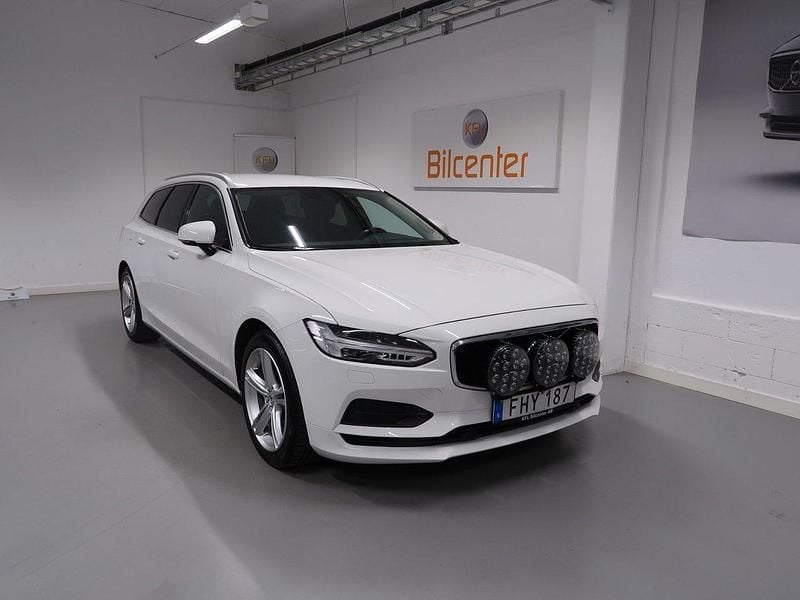 Vit Begagnad 2018 Volvo V90 Kombi | 209 900 kr (Marknadspris) - Bild 1/3