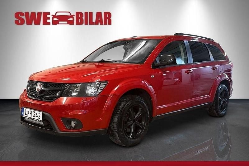 Röd Begagnad 2015 Fiat Freemont Sport SUV | 99 900 kr (Marknadspris) - Bild 1/4