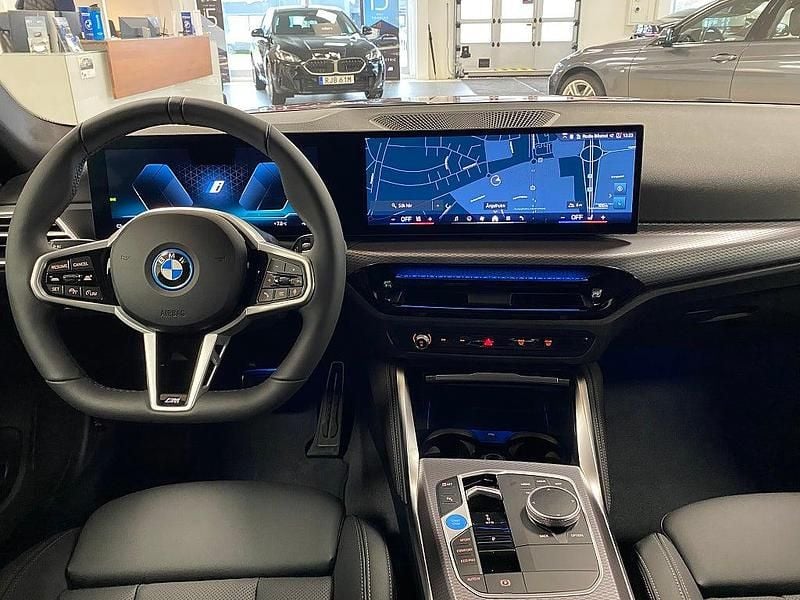 Ny BMW i4 Shadowline 250 kW (340 HK) 2026 Röd Sedan