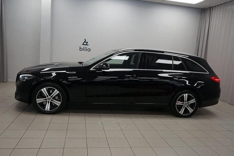 Begagnad Mercedes C300e 204 HK (150 kW) 2023 Svart Kombi