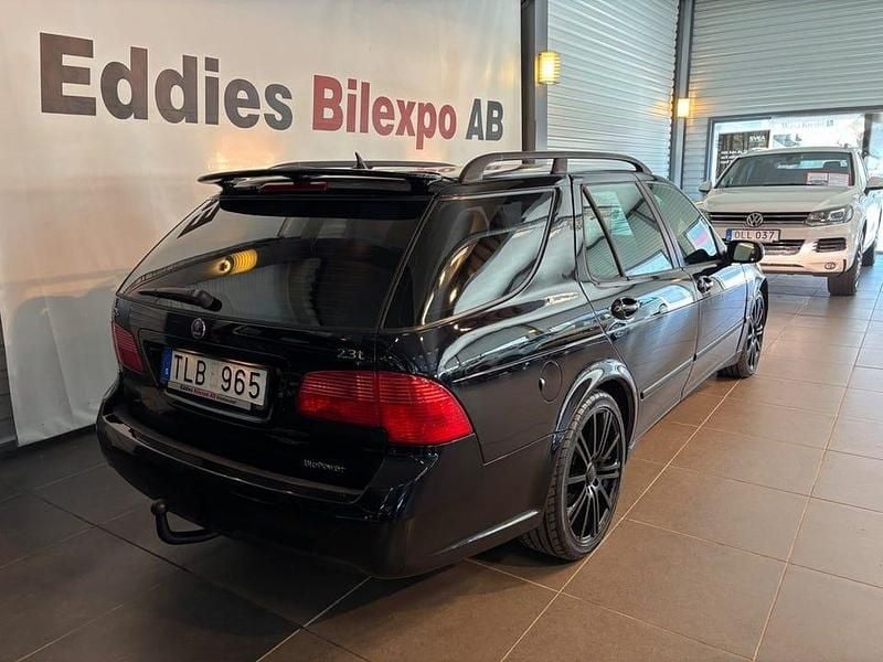Begagnad Saab 9-5 Linear 185 HK (136 kW) 2007 Svart Kombi