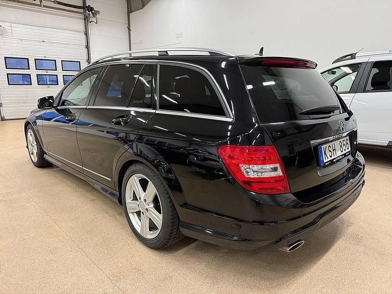 Begagnad Mercedes C220 AMG line 173 HK (127 kW) 2012 Svart Kombi