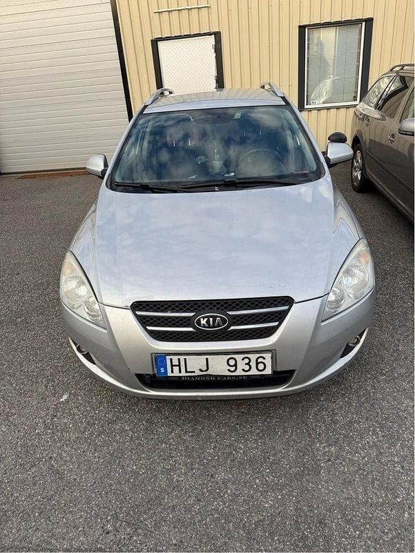 Silver Begagnad 2008 Kia Ceed Sportswagon 4 Kombi | 35 000 kr (Marknadspris) - Bild 1/4