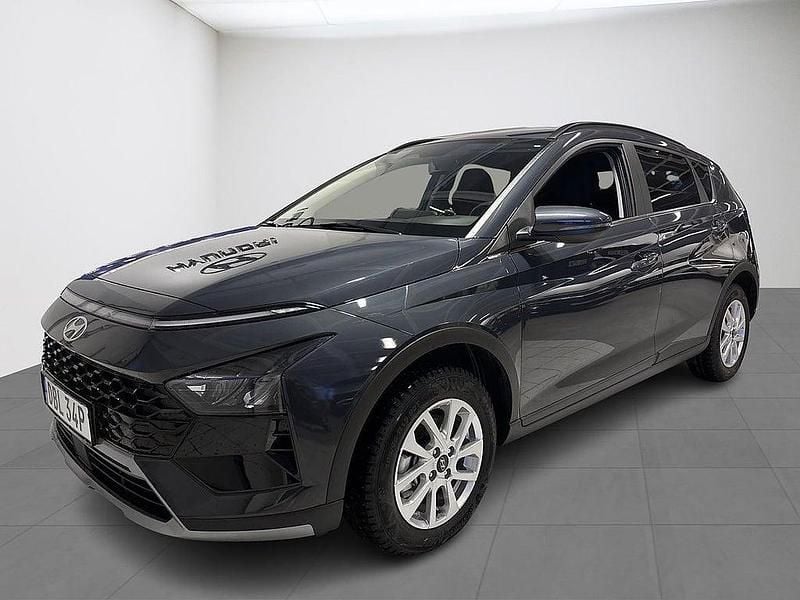 Grå Begagnad 2024 Hyundai Bayon SUV | 239 000 kr (Marknadspris) - Bild 1/4