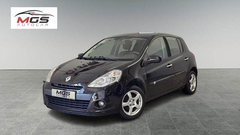 Svart Begagnad 2011 Renault Clio R.S. Halvkombi | 29 900 kr (Marknadspris) - Bild 1/4