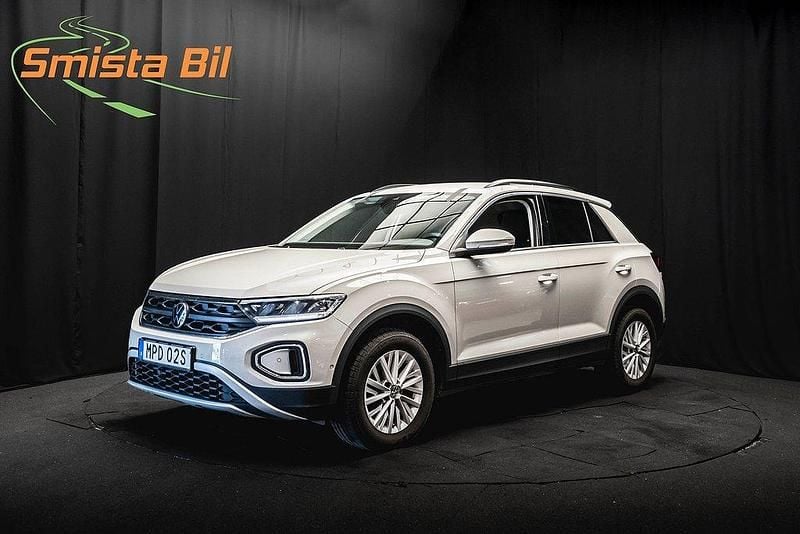 Grå Begagnad 2022 VW T-Roc SUV | 268 900 kr (Marknadspris) - Bild 1/3