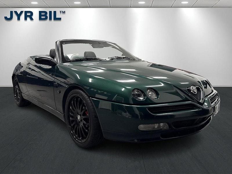Mörkgrön Begagnad 1997 Alfa Romeo Spider Lusso Cab | 124 900 kr - Bild 1/4