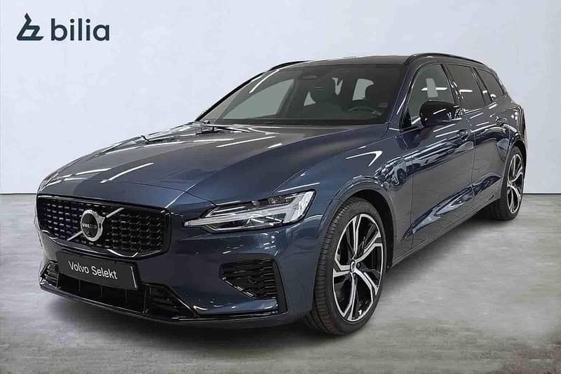 Blå Begagnad 2025 Volvo V60 Kombi | 489 000 kr (Lite dyr) - Bild 1/1