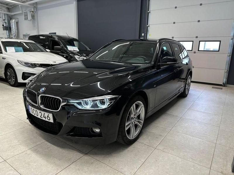 Begagnad BMW 320 M Sport 190 HK (139 kW) 2018 Svart Kombi