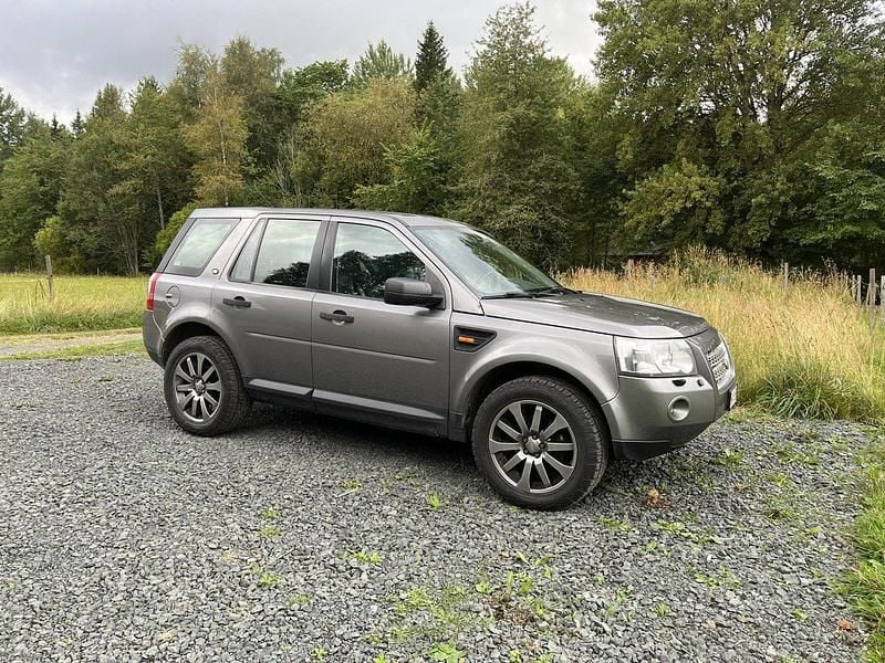 Grå Begagnad 2007 Land Rover Freelander 2 SUV | 27 000 kr - Bild 1/3