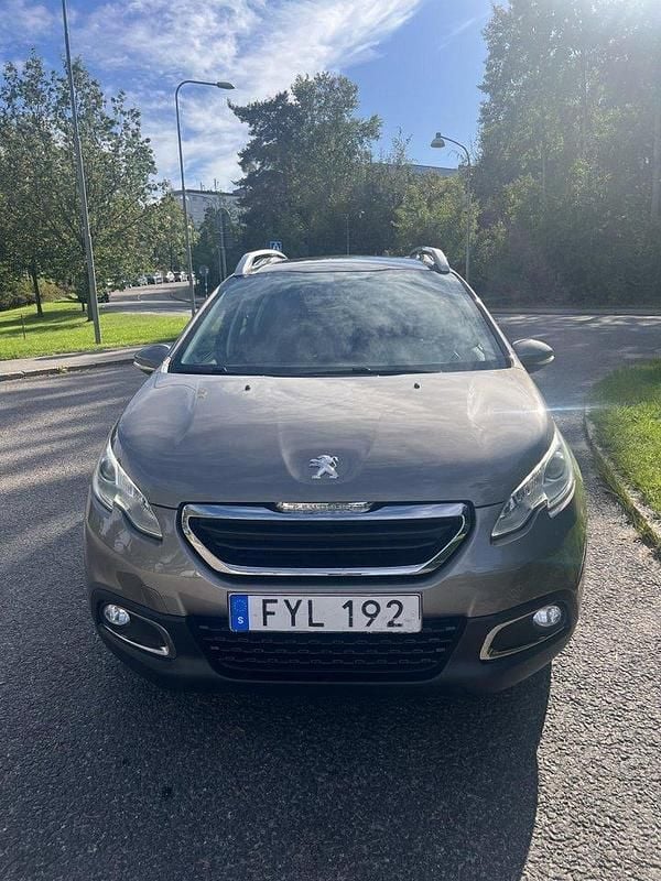 Grå Begagnad 2016 Peugeot 2008 SUV | 78 000 kr (Superpris) - Bild 1/4