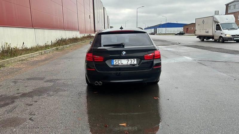 Begagnad BMW 520 M Sport 184 HK (135 kW) 2013 Silver Kombi