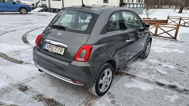 Begagnad Fiat 500 Lounge 69 HK (50 kW) 2017 Grå Halvkombi