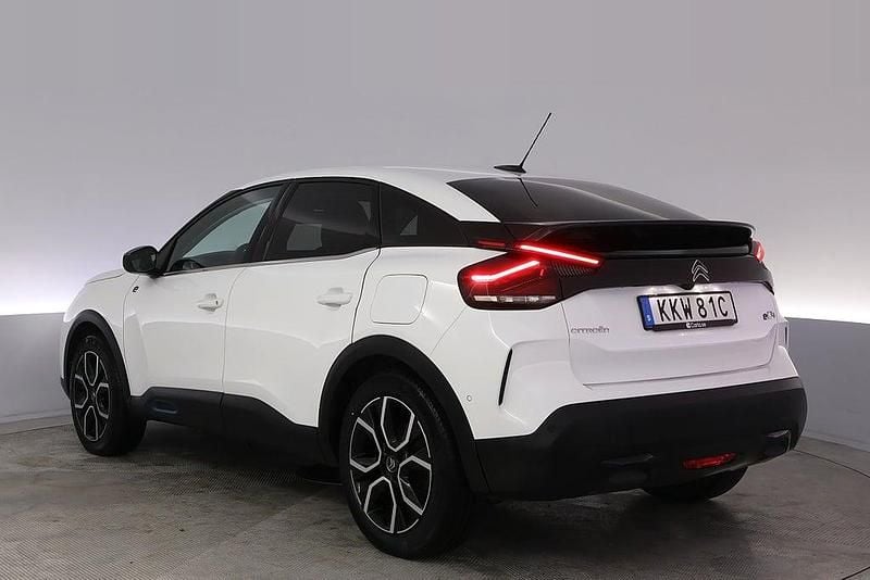 Begagnad Citroën e-C4 Shine 100 kW (136 HK) 2022 Vit Halvkombi