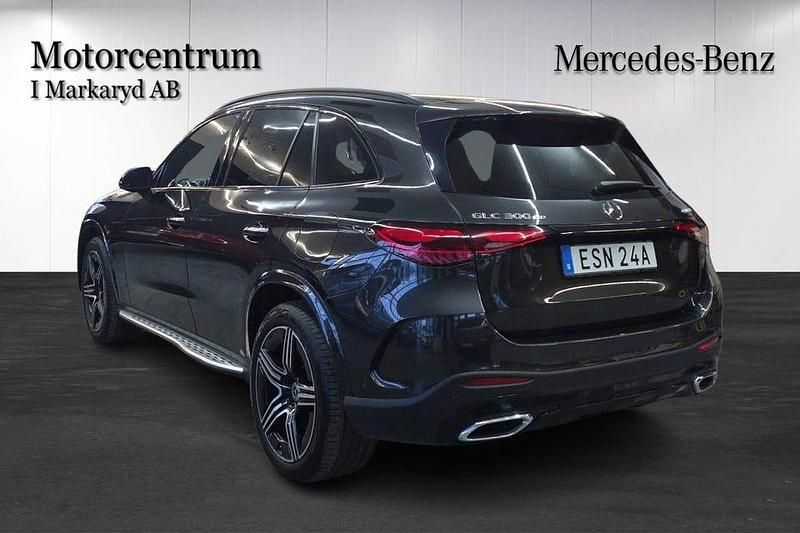 Begagnad Mercedes GLC300 Premium 333 HK (244 kW) 2024 Grå