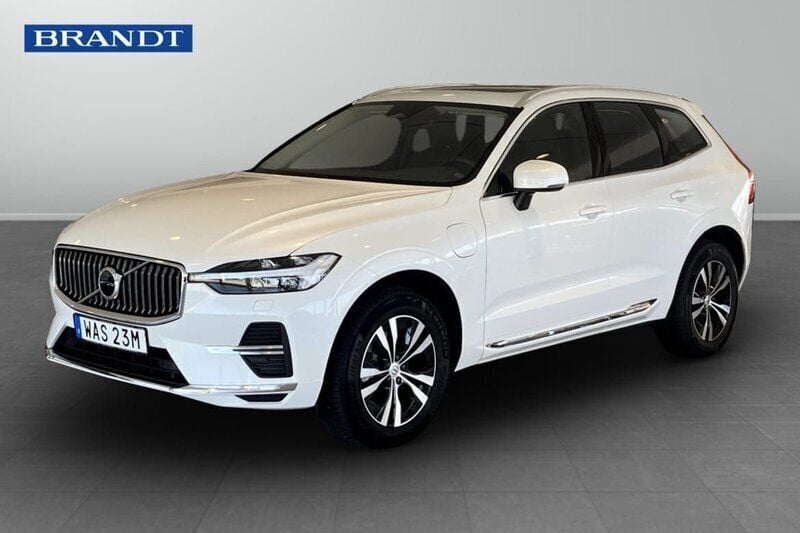 Vit Begagnad 2024 Volvo XC60 Core SUV | 519 900 kr (Marknadspris) - Bild 1/4