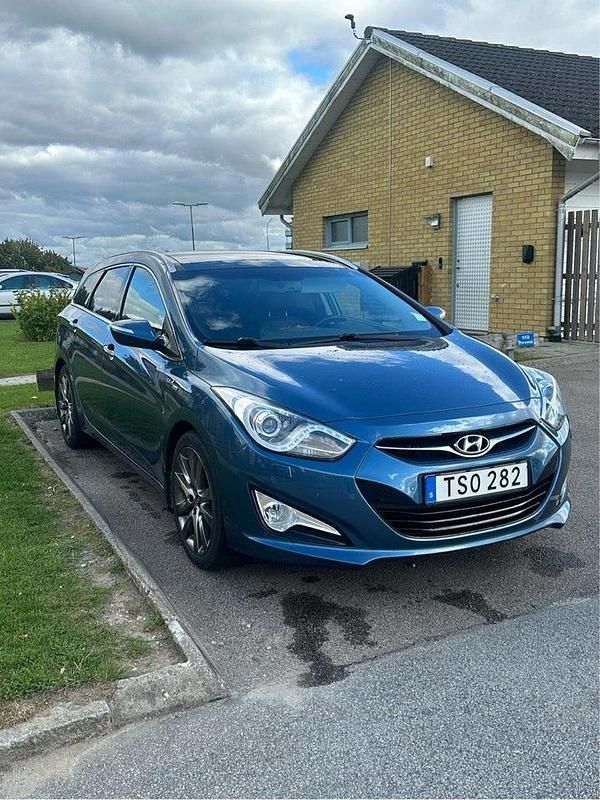 Begagnad 2014 Hyundai i40 Kombi | 99 900 kr (Marknadspris) - Bild 1/4
