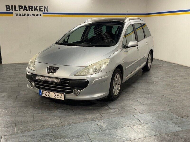 Ljusgrå Begagnad 2007 Peugeot 307 Kombi | 21 500 kr (Marknadspris) - Bild 1/4