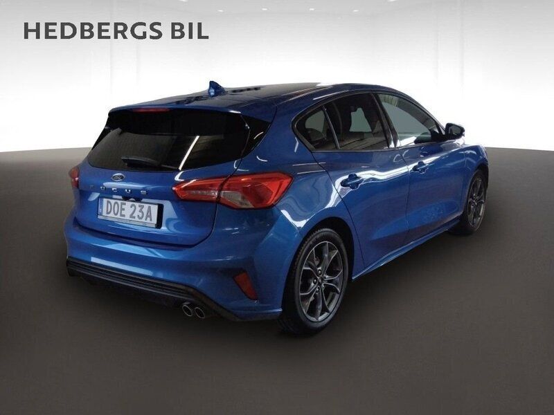 Begagnad Ford Focus ST-Line 126 HK (92 kW) 2019 Blå Halvkombi