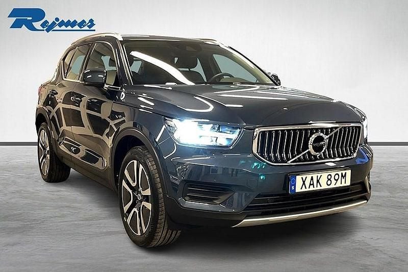 Begagnad Volvo XC40 Inscription 261 HK (191 kW) 2021 Mörkblå SUV