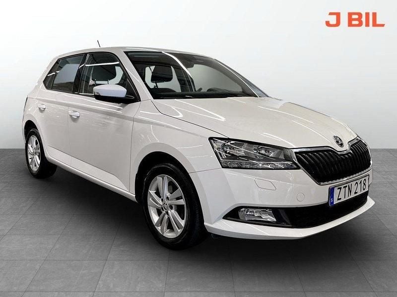 Vit Begagnad 2018 Skoda Fabia Style Halvkombi | 129 900 kr (Marknadspris) - Bild 1/4