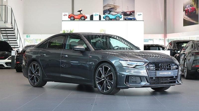 Grå Begagnad 2023 Audi A6 Sport Sedan | 459 000 kr (Dyr) - Bild 1/4