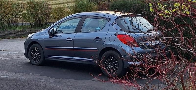 Begagnad 2007 Peugeot 207 Halvkombi | 17 995 kr (Bra pris) - Bild 1/4