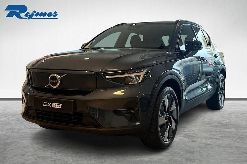 Blå Ny 2026 Volvo EX40 Single Motor Extended Range SUV | 586 900 kr (Bra pris) - Bild 1/4