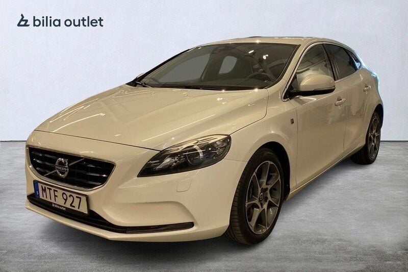Vit Begagnad 2015 Volvo V40 Ocean Race Kombi | 159 000 kr (Marknadspris) - Bild 1/4