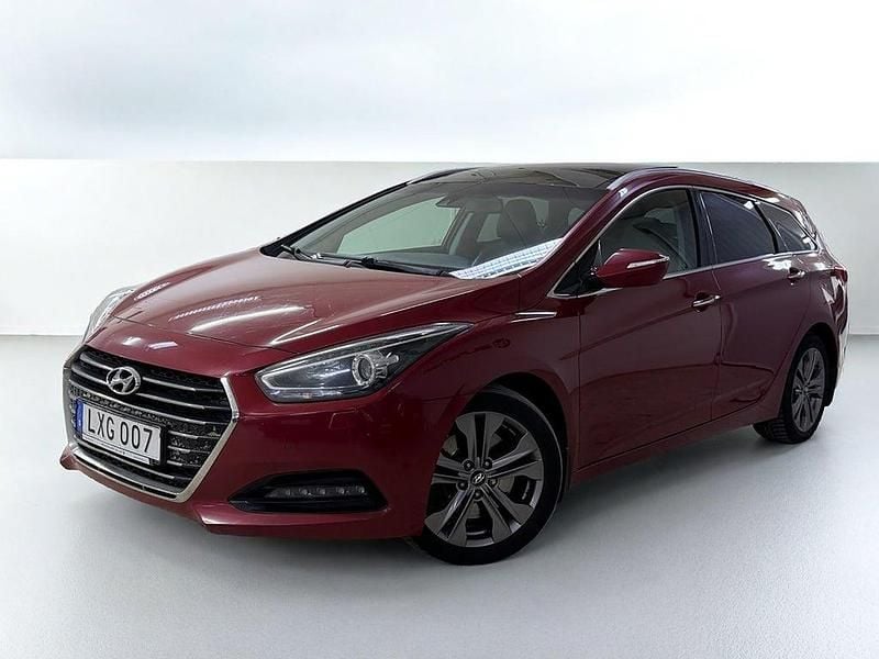 Röd Begagnad 2015 Hyundai i40 Kombi | 119 900 kr (Marknadspris) - Bild 1/4