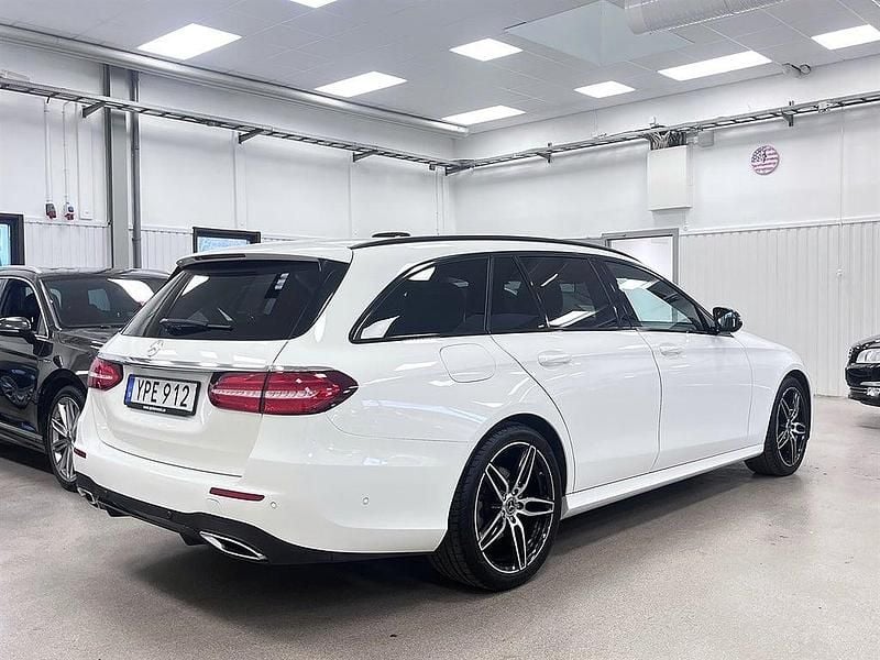 Begagnad Mercedes E220 AMG 194 HK (142 kW) 2018 Vit Kombi
