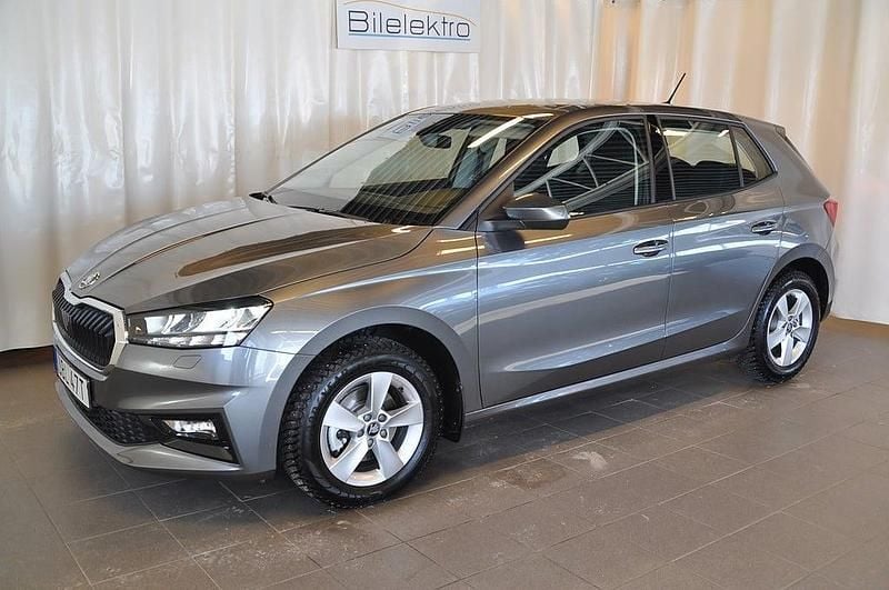 Ny Skoda Fabia 116 HK (85 kW) 2025 Gråmetallic Halvkombi