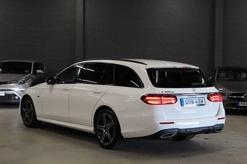 Begagnad Mercedes E300 AMG 306 HK (225 kW) 2019 Vit Kombi