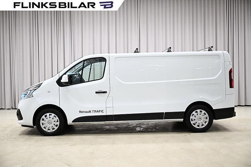 Vit Begagnad 2020 Renault Trafic Minibuss | 278 750 kr - Bild 1/4