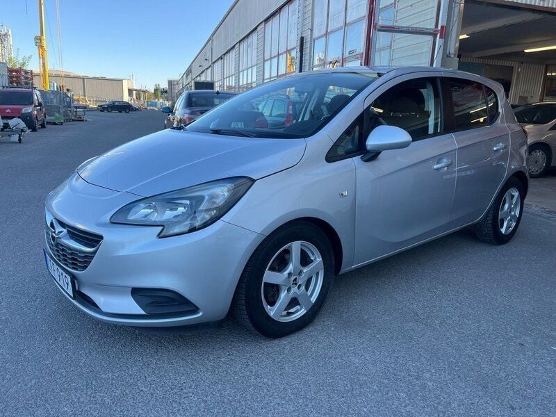 Grå Begagnad 2016 Opel Corsa Enjoy Halvkombi | 81 000 kr (Marknadspris) - Bild 1/4