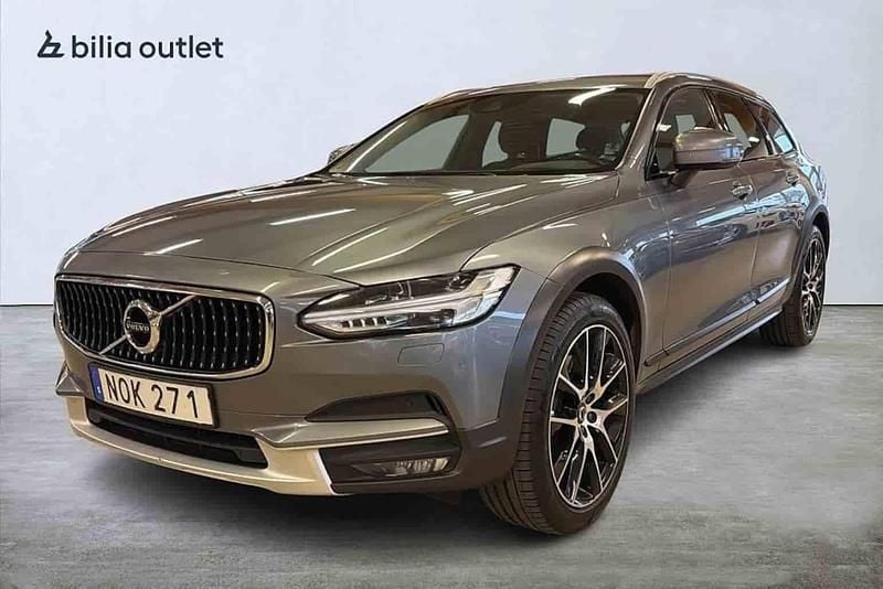 Grå Begagnad 2018 Volvo V90 CC Kombi | 199 900 kr (Lite dyr) - Bild 1/1
