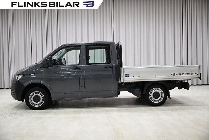 Grå Begagnad 2022 VW Transporter Van | 348 750 kr - Bild 1/4