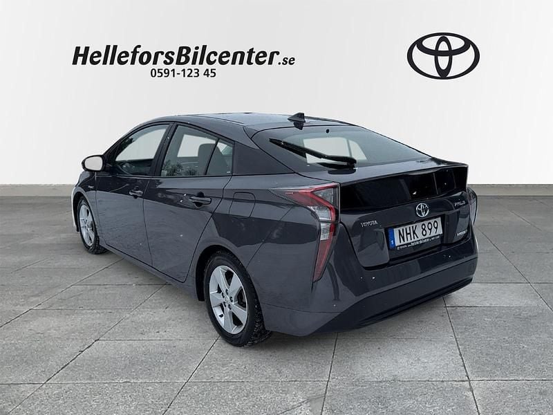 Begagnad Toyota Prius Business Edition 124 HK (91 kW) 2016 Mörkgrå Halvkombi