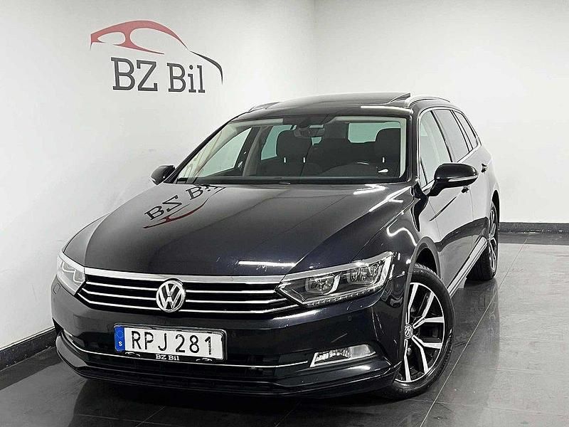 Svart Begagnad 2017 VW Passat Kombi | 119 900 kr (Marknadspris) - Bild 1/4