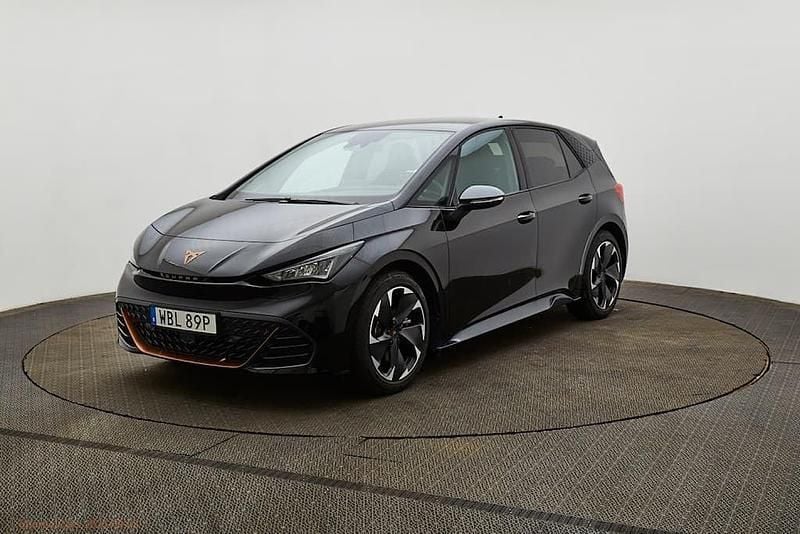 Svart Begagnad 2024 Cupra Born e-Boost Halvkombi | 354 500 kr (Marknadspris) - Bild 1/4
