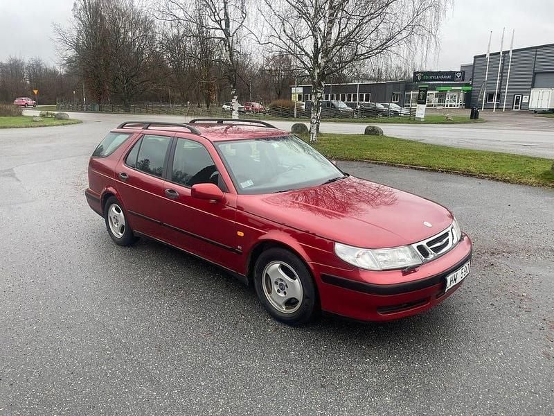 Begagnad 1999 Saab 9-5 Kombi | 25 000 kr (Dyr) - Bild 1/4
