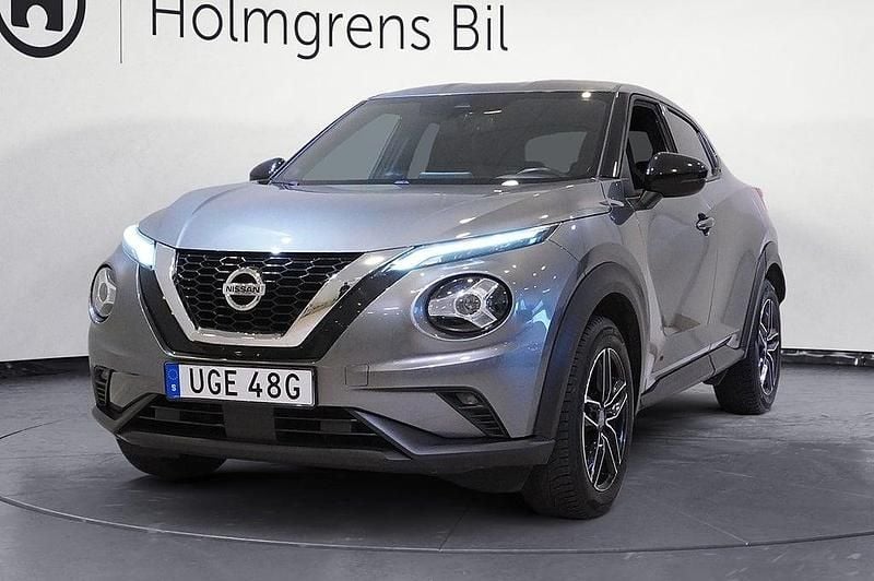 Grå Begagnad 2019 Nissan Juke N-Connecta SUV | 159 900 kr (Marknadspris) - Bild 1/4