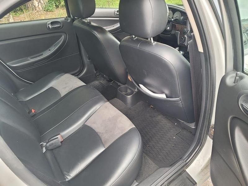 Begagnad Chrysler Sebring 203 HK (149 kW) 2005