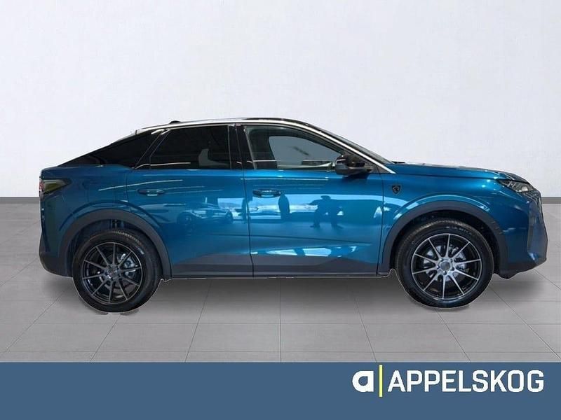 Begagnad Peugeot 3008 Ultimate 136 HK (100 kW) 2024 Blå SUV