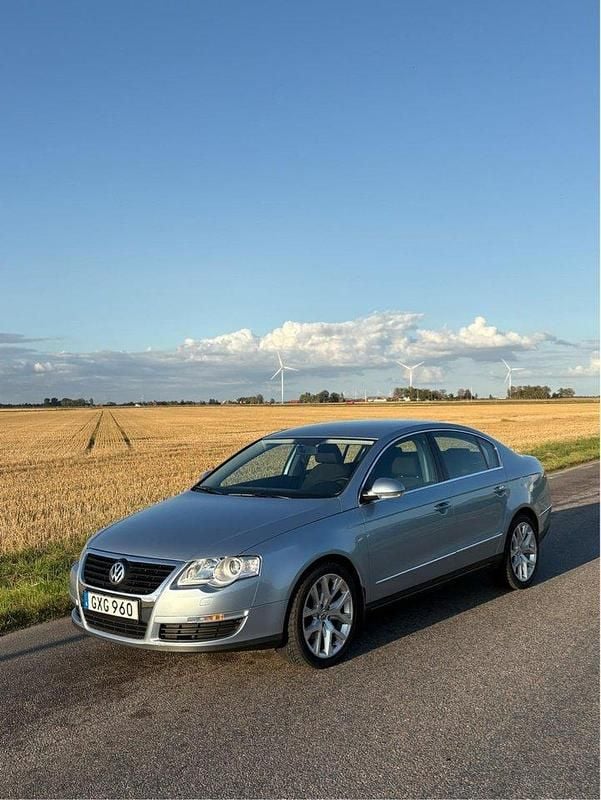 Blå Begagnad 2008 VW Passat Sportline Sedan | 69 000 kr - Bild 1/4