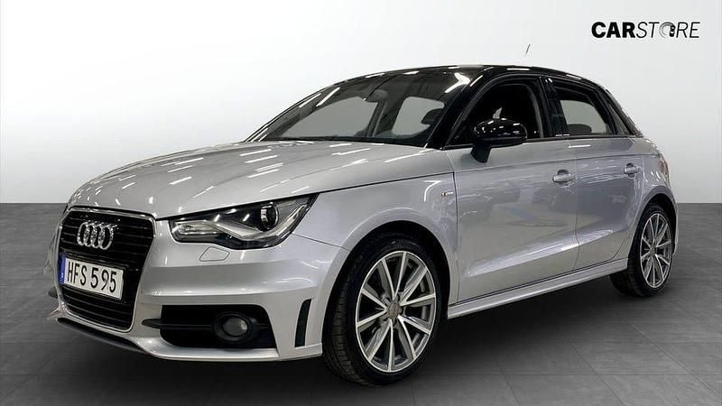 Silver Begagnad 2014 Audi A1 Sportback S-Line Halvkombi | 89 900 kr (Superpris) - Bild 1/4