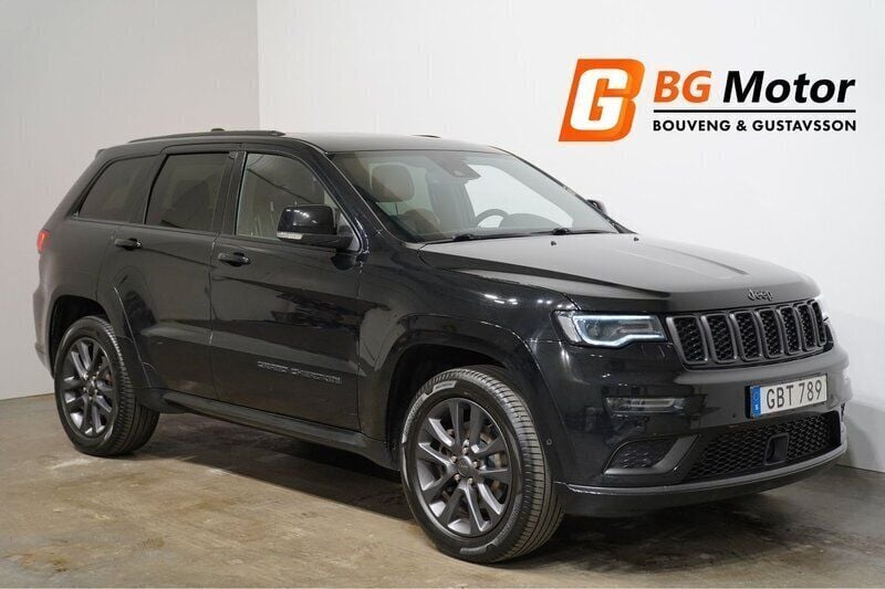 Svart Begagnad 2018 Jeep Grand Cherokee SUV | 289 600 kr (Bra pris) - Bild 1/3